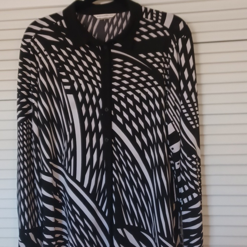 ALLISON DAILY Womens LS Black & White Geometric Blouse. XL EUC